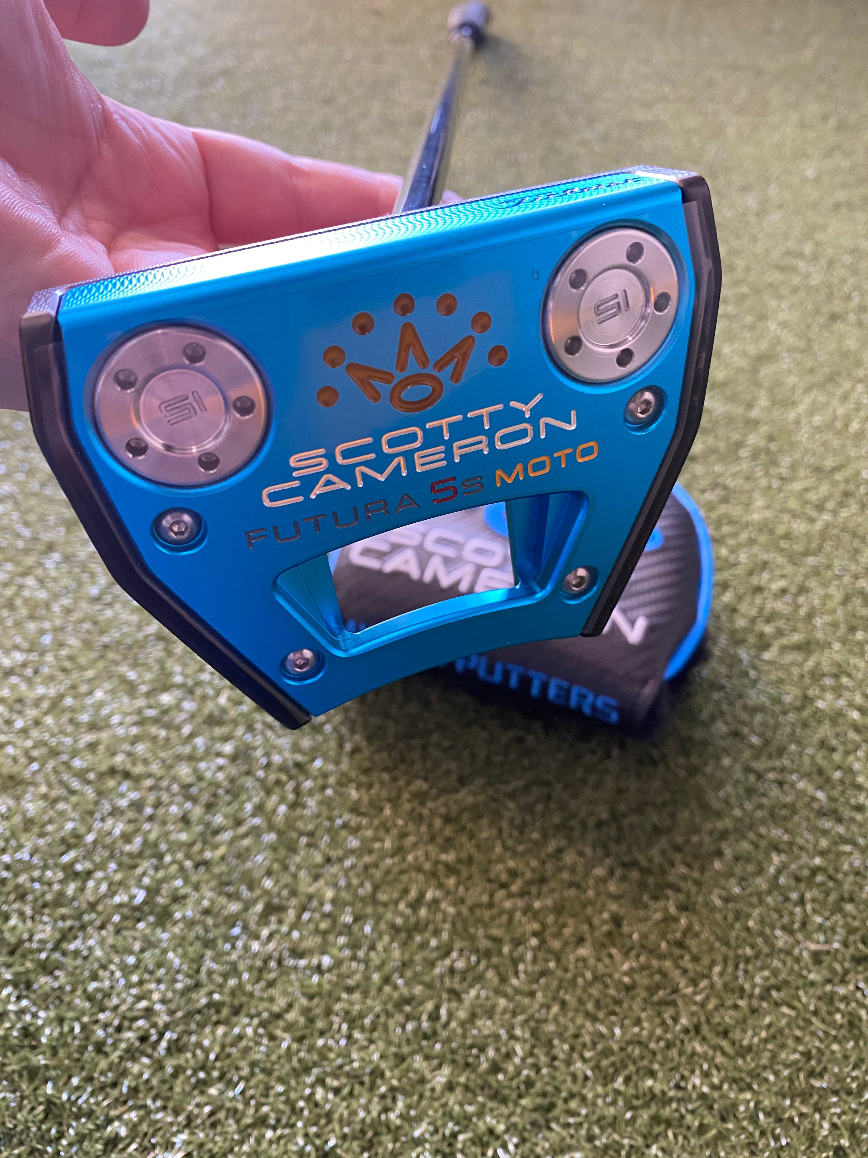 Scotty Cameron Futura 5S MOTO Plus Black Blue Limited 34.5 RH 2020 Release