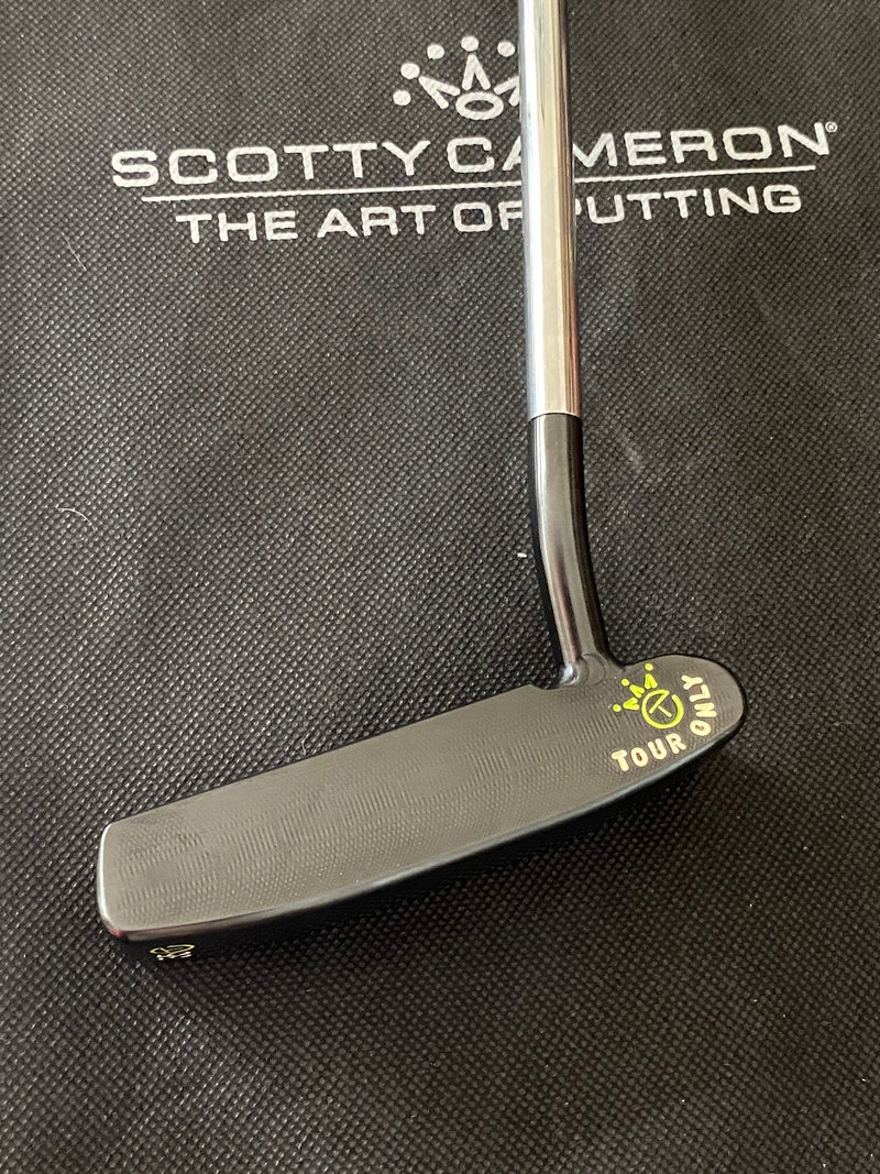 Scotty Cameron 009M Masterful Carbon Brushed Black Finish Welded 1.5 Round Neck