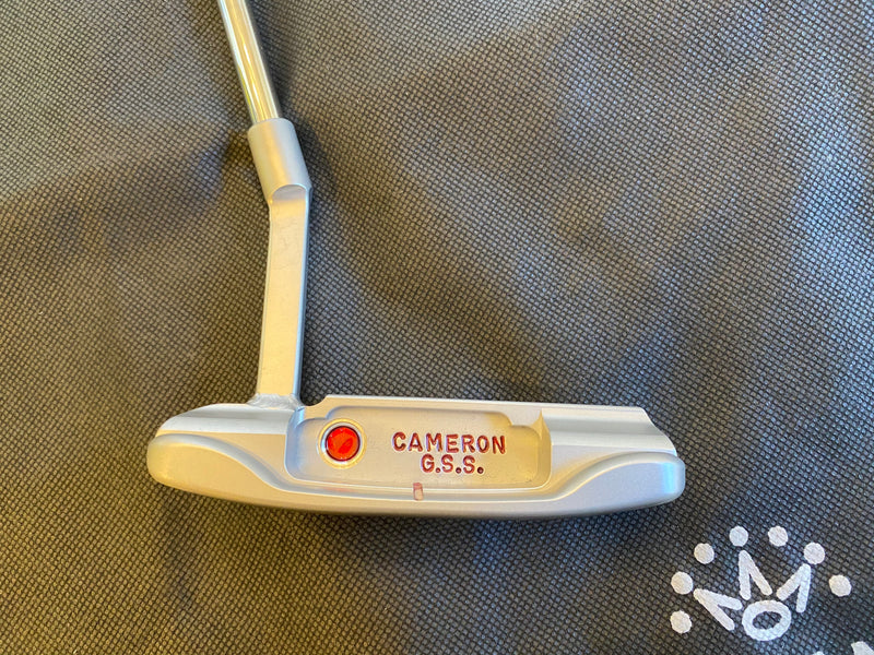 Scotty Cameron Masterful 009M GSS with a welded midslant neck and Big Tour Dots