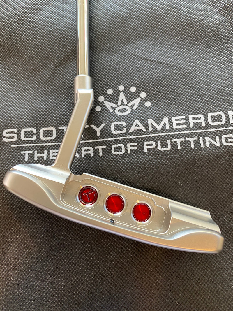 Scotty Cameron Masterful Tour Rat I in SSS with Red Tour Dots