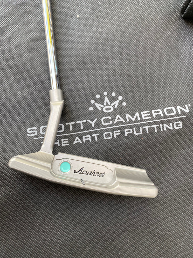 Scotty Cameron Timeless Tourtype GSS Acushnet in Tiffany Blue