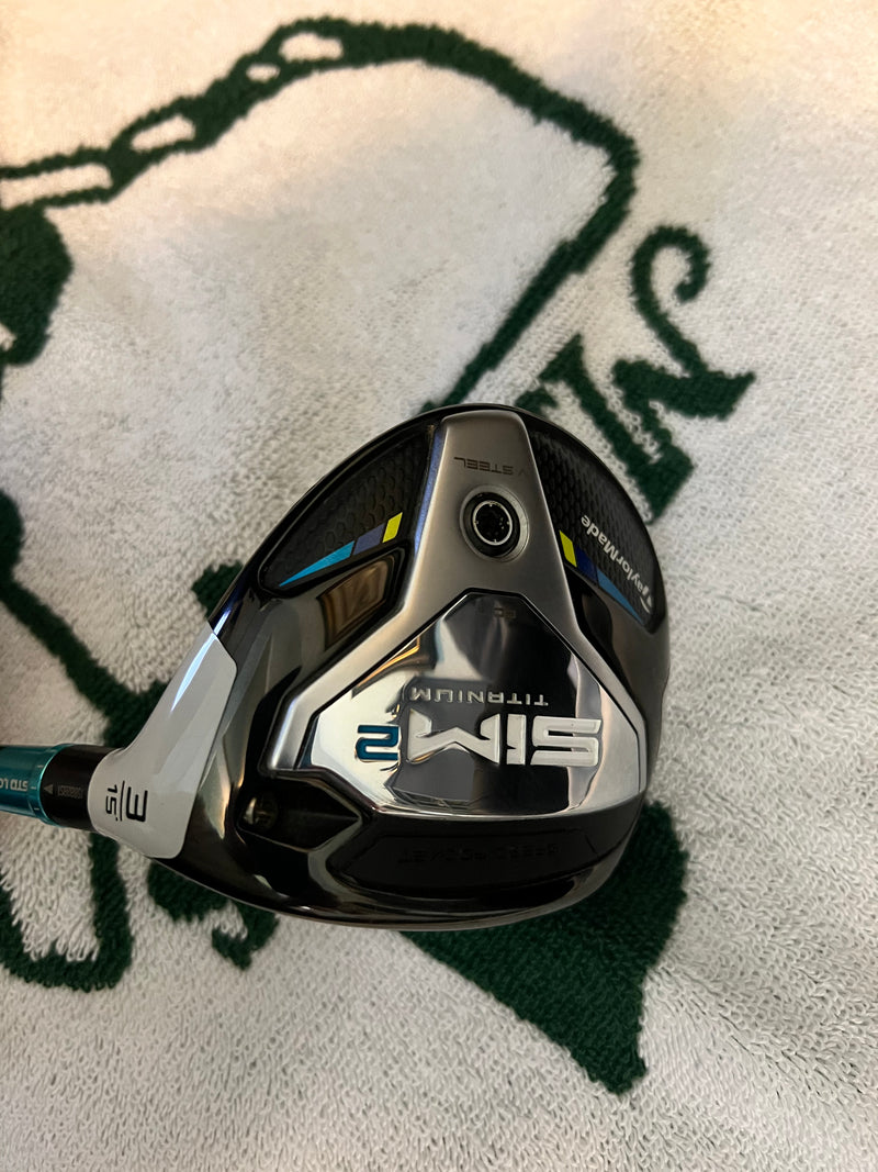 Taylormade Sim 3 Wood and Headcover