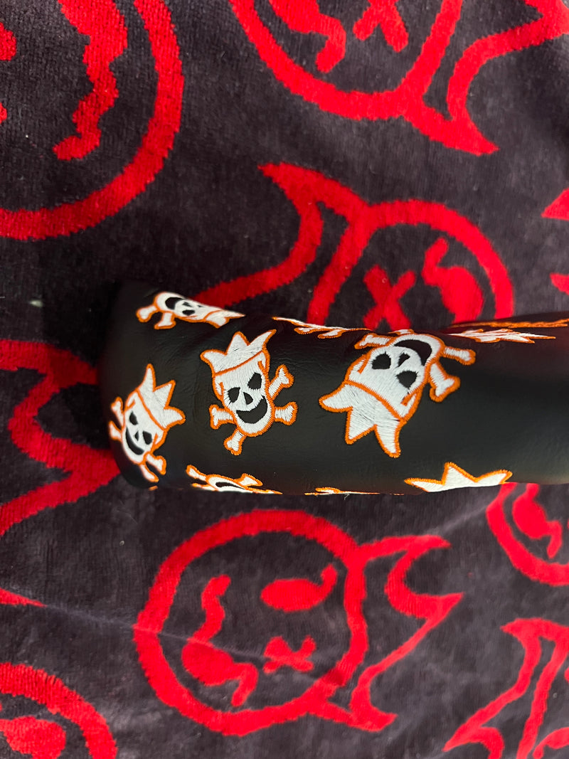 Scotty Cameron Black Halloween Skull and Crossbones Putter Cover