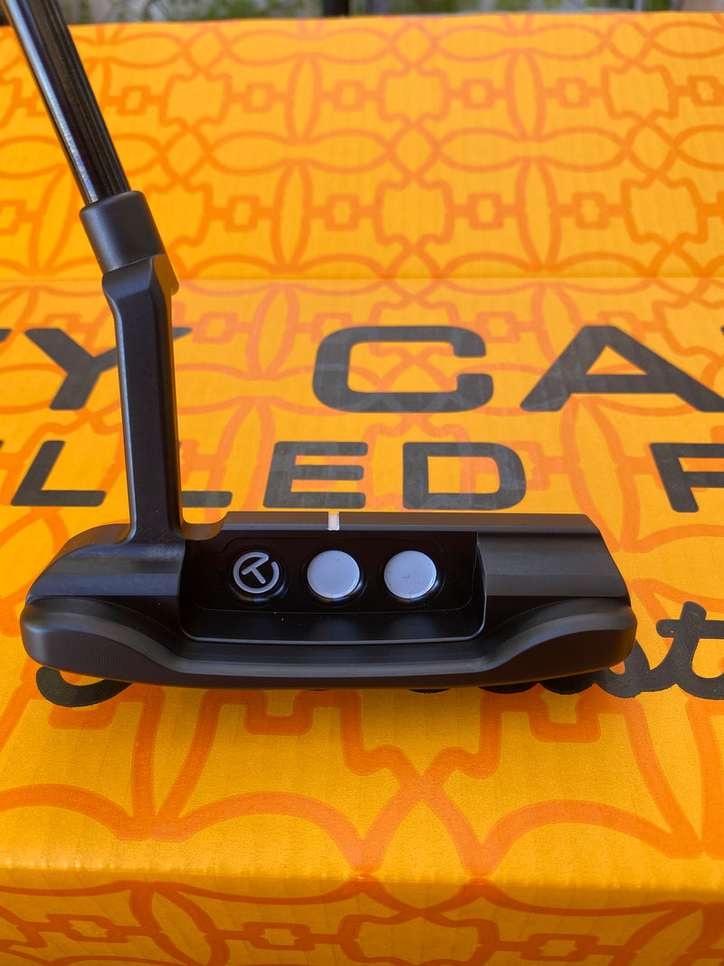 Scotty Cameron Masterful Tour Rat I in Tour Black Finish, with 20g Circle T sole weights