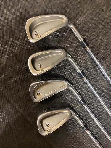 Titleist DCI Golf Clubs 2 Thru PW- Set of 8 Iron Set Right Handed