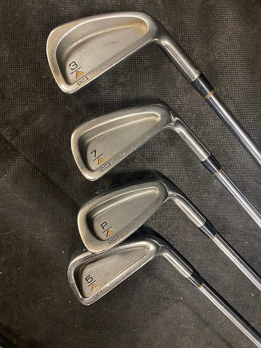 Titleist DCI Golf Clubs 2 Thru PW- Set of 8 Iron Set Right Handed