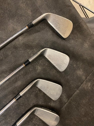 Titleist DCI Golf Clubs 2 Thru PW- Set of 8 Iron Set Right Handed